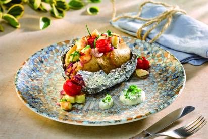 Mediterraner Ofenkartoffel mit Grillkäse Header