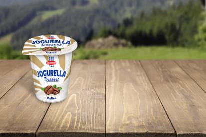 Das Bild zeigt das Schärdinger Jogurella in der Sorte Kaffee-Dessert